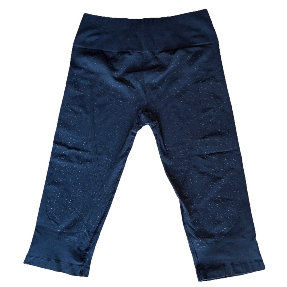 Women's Lululemon‎ Black With Speckles Yoga Capri Leggings 30 Inch Waist